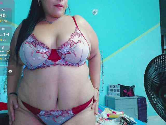 nickyribeiro webcam