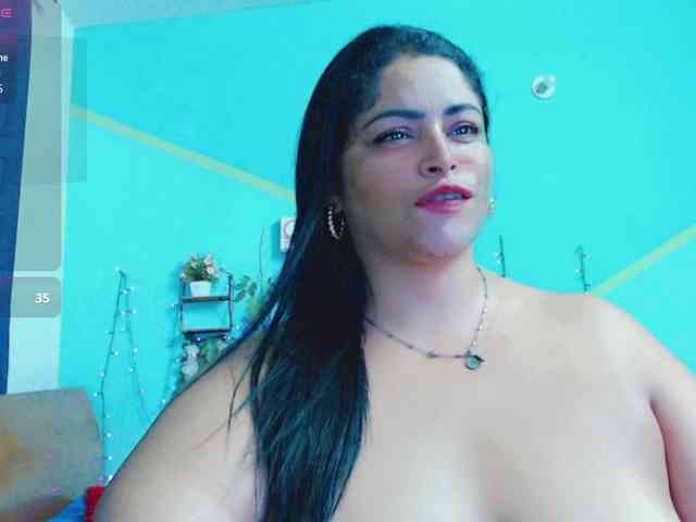 Modelo: nickyribeiro