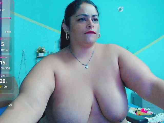 nickyribeiro webcam