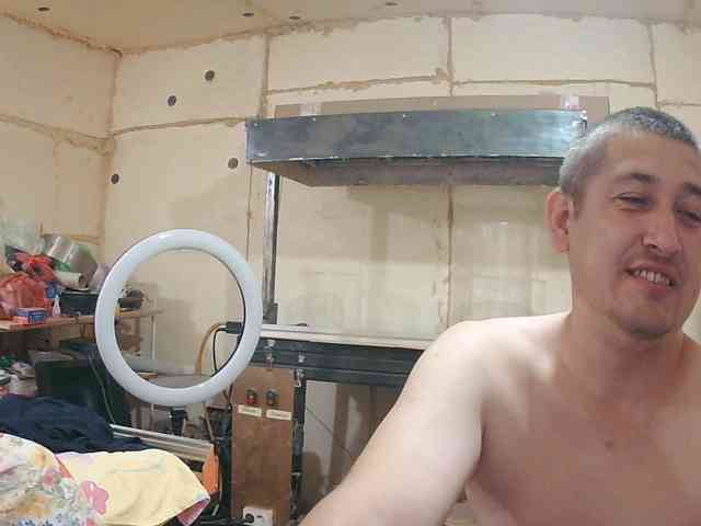 Модель: Paramy