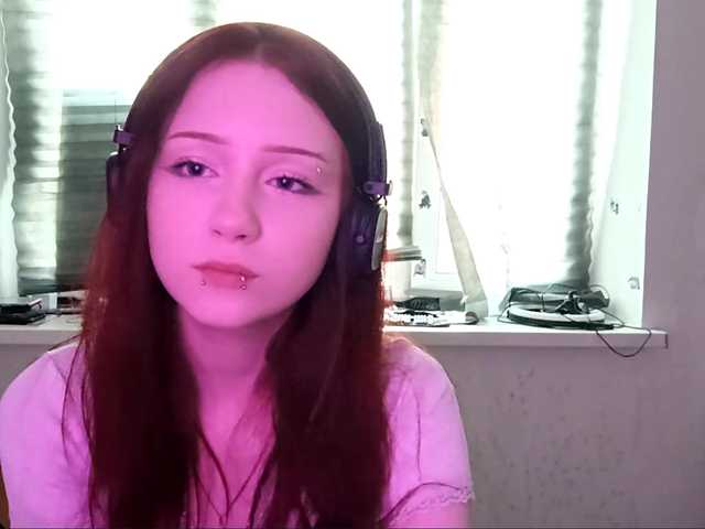 emoemily live cam on BongaCams