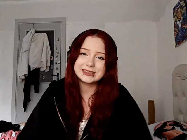 emoemily live cam on BongaCams