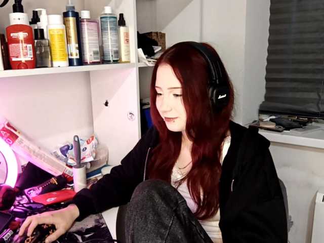 emoemily live cam on BongaCams