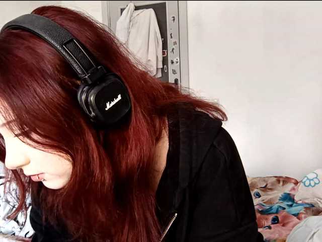 emoemily live cam on BongaCams