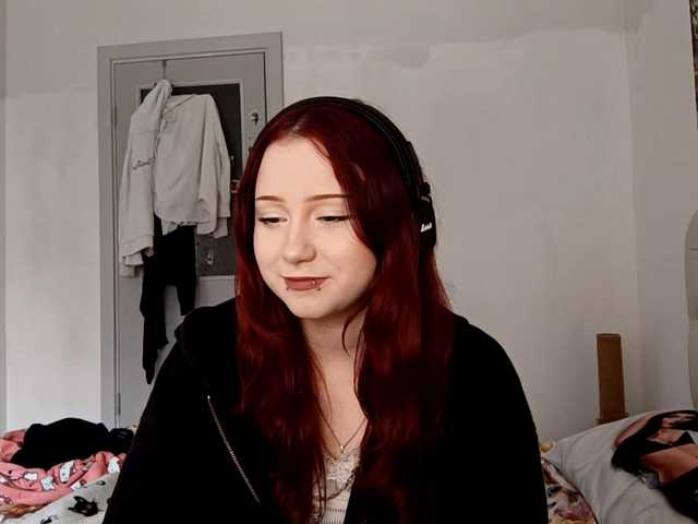 emoemily live cam on BongaCams