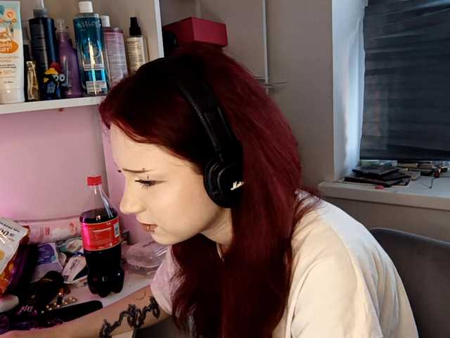 emoemily live cam on BongaCams