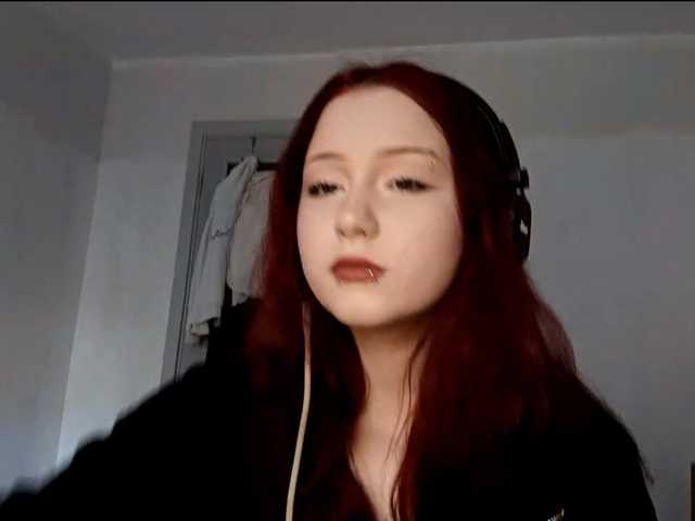 emoemily live cam on BongaCams