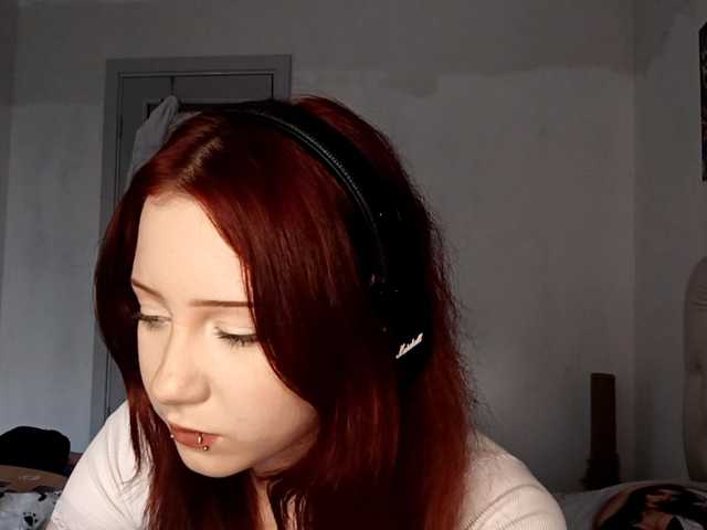 emoemily live cam on BongaCams
