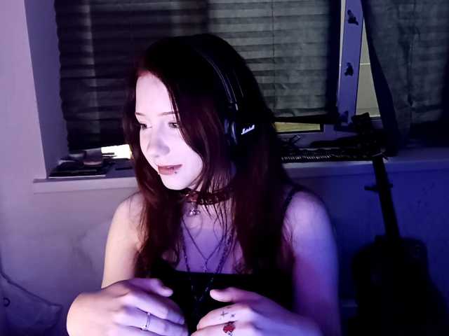 emoemily online
