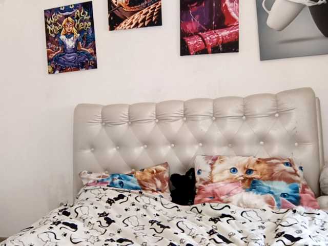 emoemily cam belle