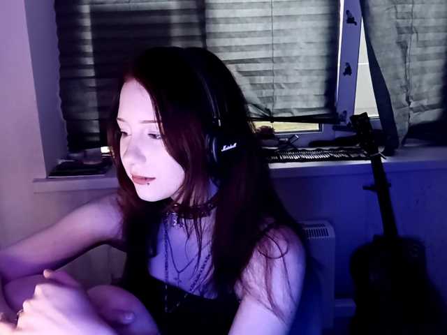 emoemily online