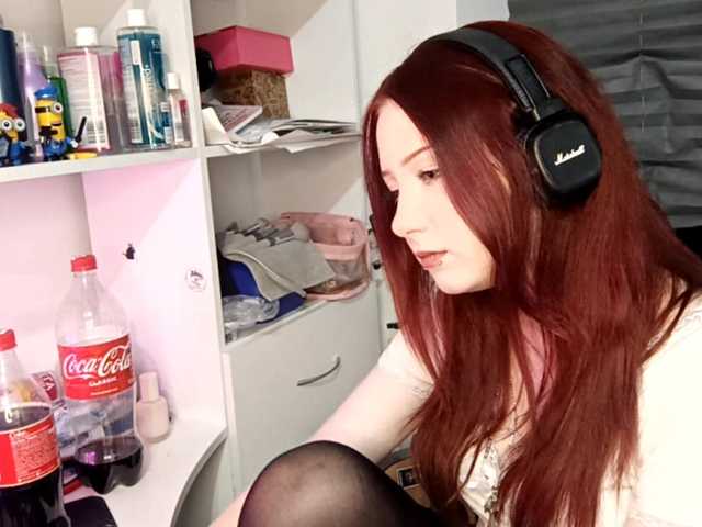 emoemily live cam on BongaCams