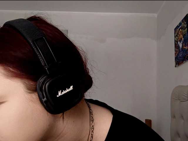 emoemily live cam on BongaCams