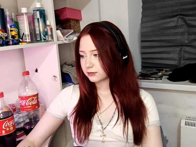 emoemily live cam on BongaCams