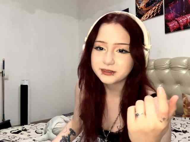 emoemily webcam