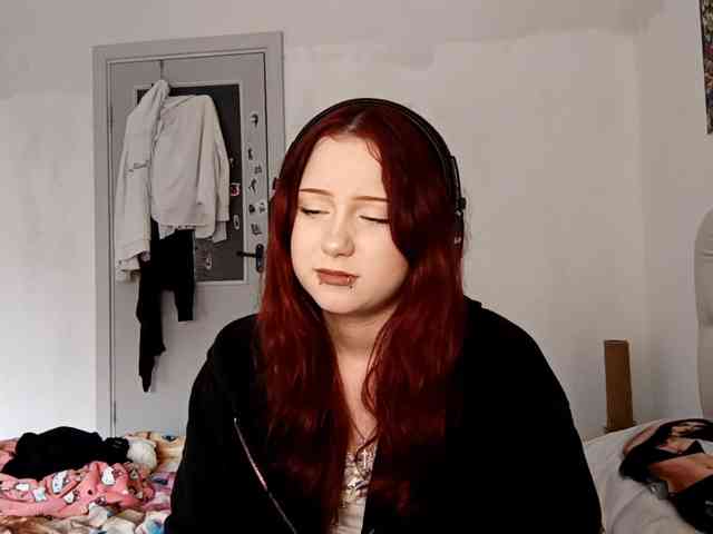 emoemily webcam