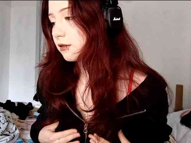 emoemily webcam