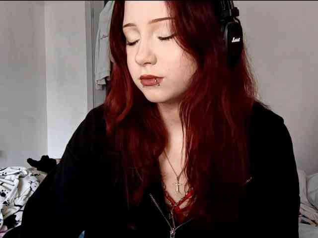 emoemily webcam