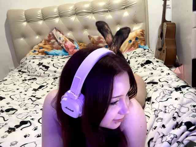 emoemily webcam