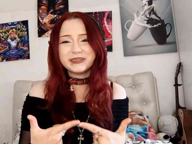 emoemily webcam