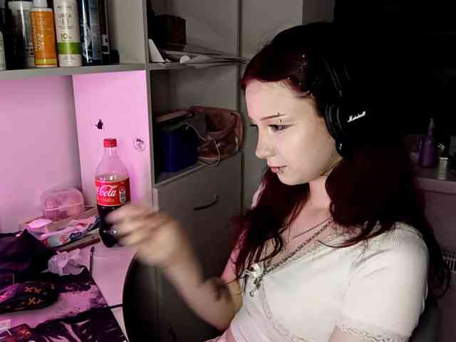 emoemily webcam
