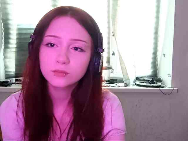 emoemily webcam