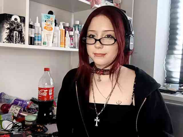 emoemily webcam