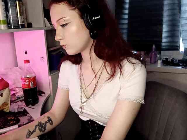 emoemily webcam