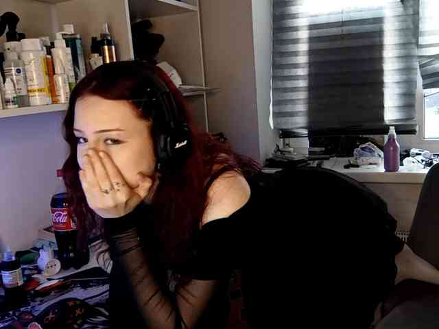 emoemily webcam