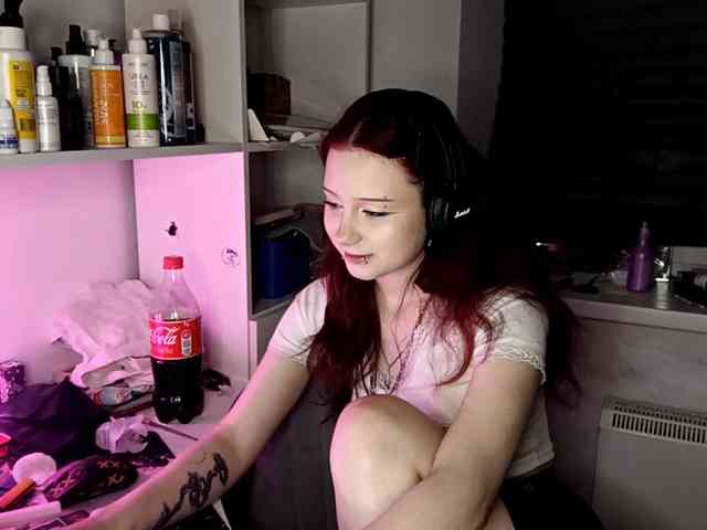 Model: emoemily