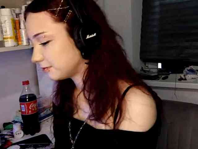 emoemily webcam