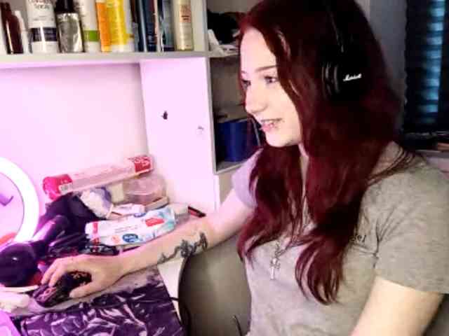 emoemily Sex Cam Show