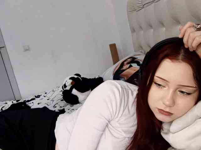emoemily webcam