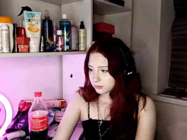 emoemily webcam