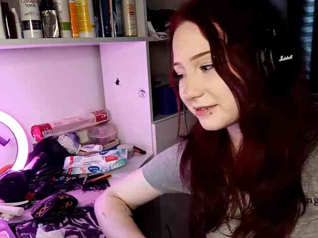 emoemily webcam