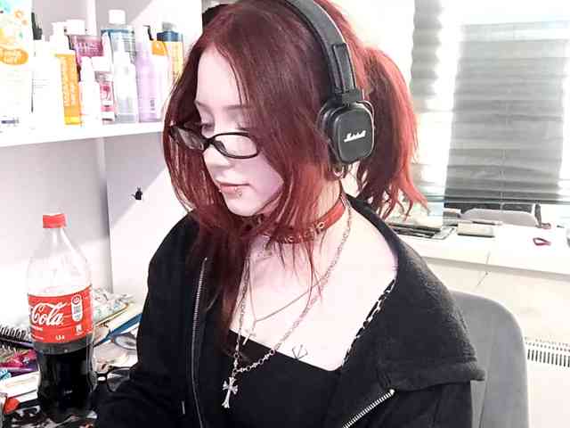 emoemily webcam