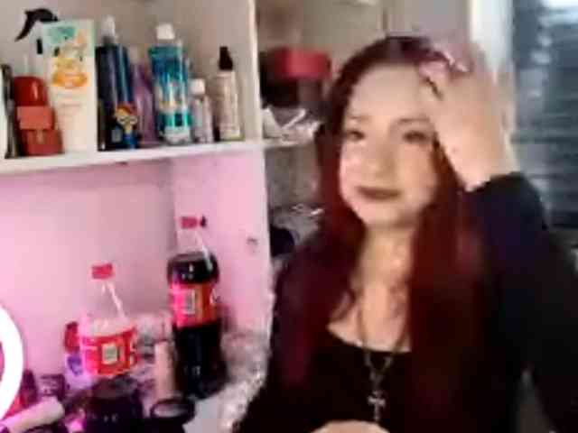 emoemily webcam