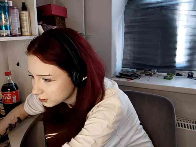 emoemily webcam