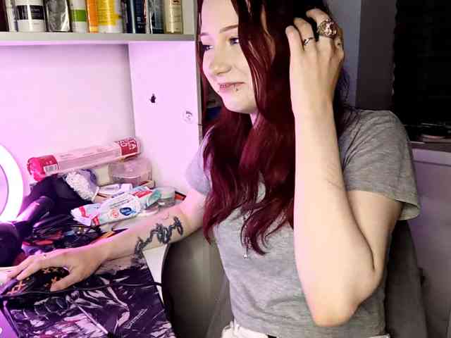 emoemily Sex Cam Show