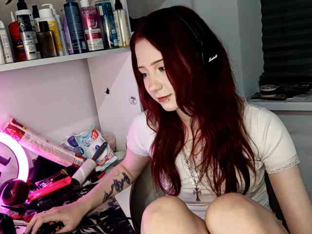 emoemily webcam