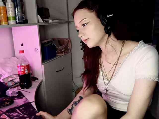 emoemily webcam