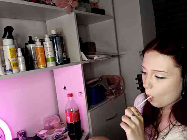 emoemily webcam