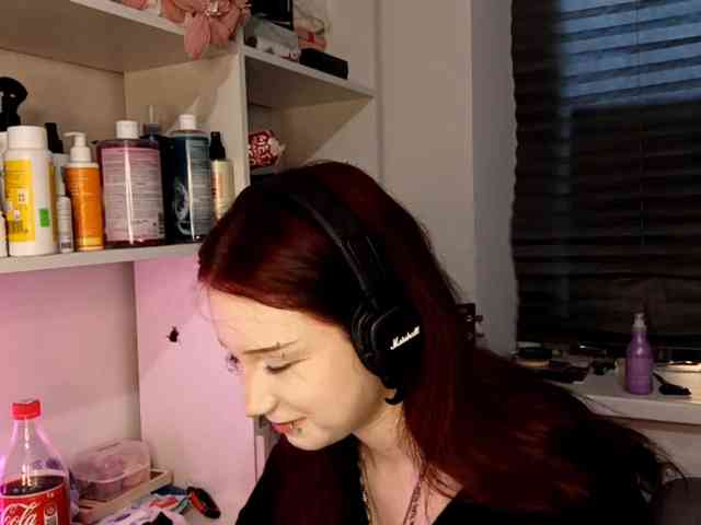 emoemily webcam