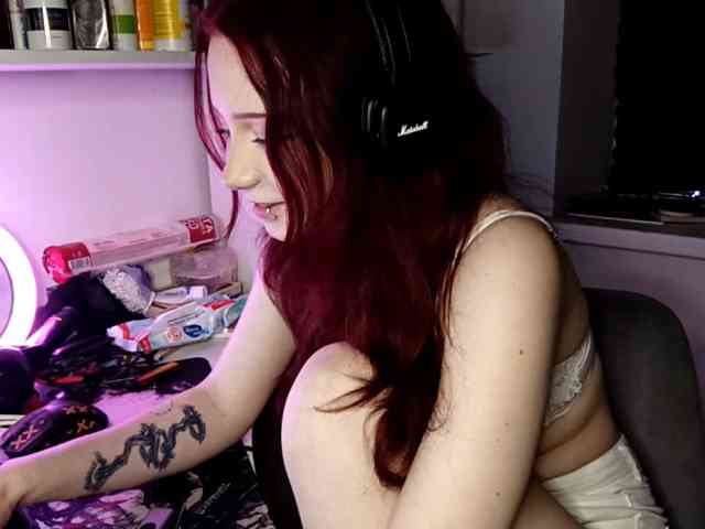 emoemily webcam