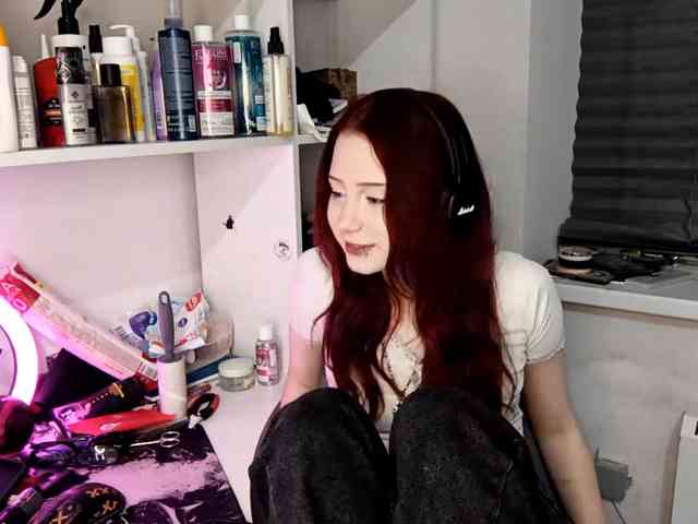 emoemily webcam