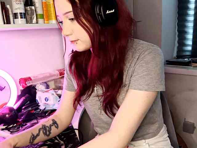 emoemily Sex Cam Show