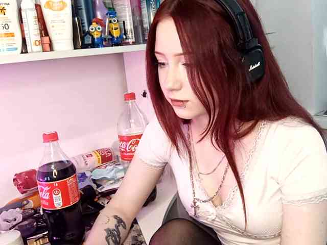 emoemily webcam