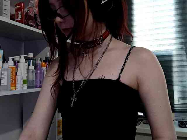 emoemily webcam