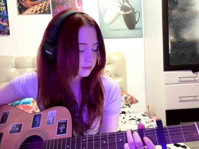 emoemily webcam