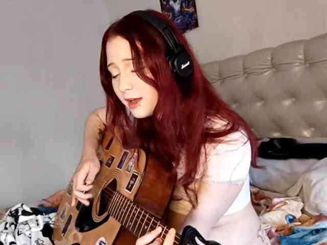 emoemily webcam